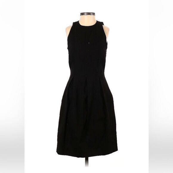 Lyn Devon Little Black Dress 2 Classic Little Black A-Line Pleated Crew Neck - Picture 1 of 2